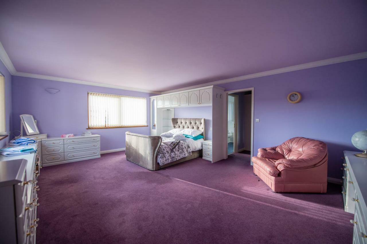 Y Grange Bed & Breakfast Llanfihangel-y-Creuddyn ภายนอก รูปภาพ